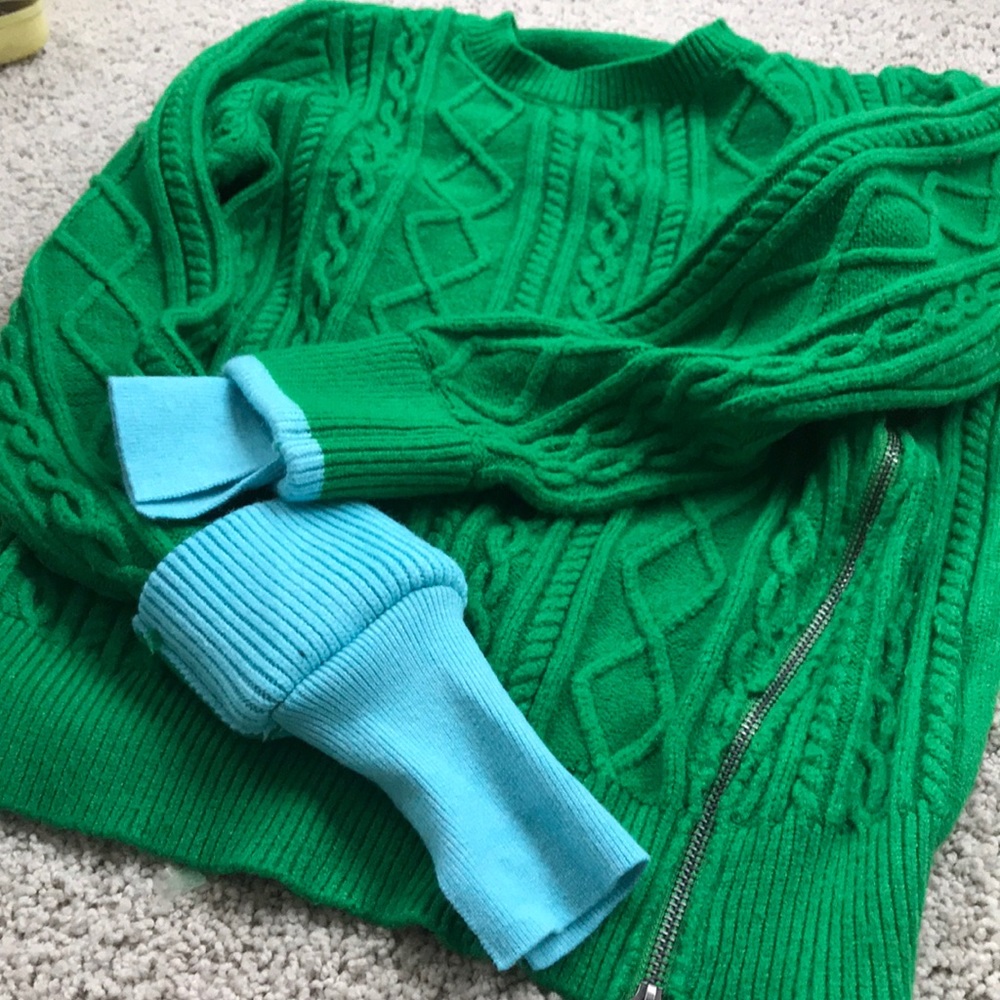 Pullover Sweater - image 6